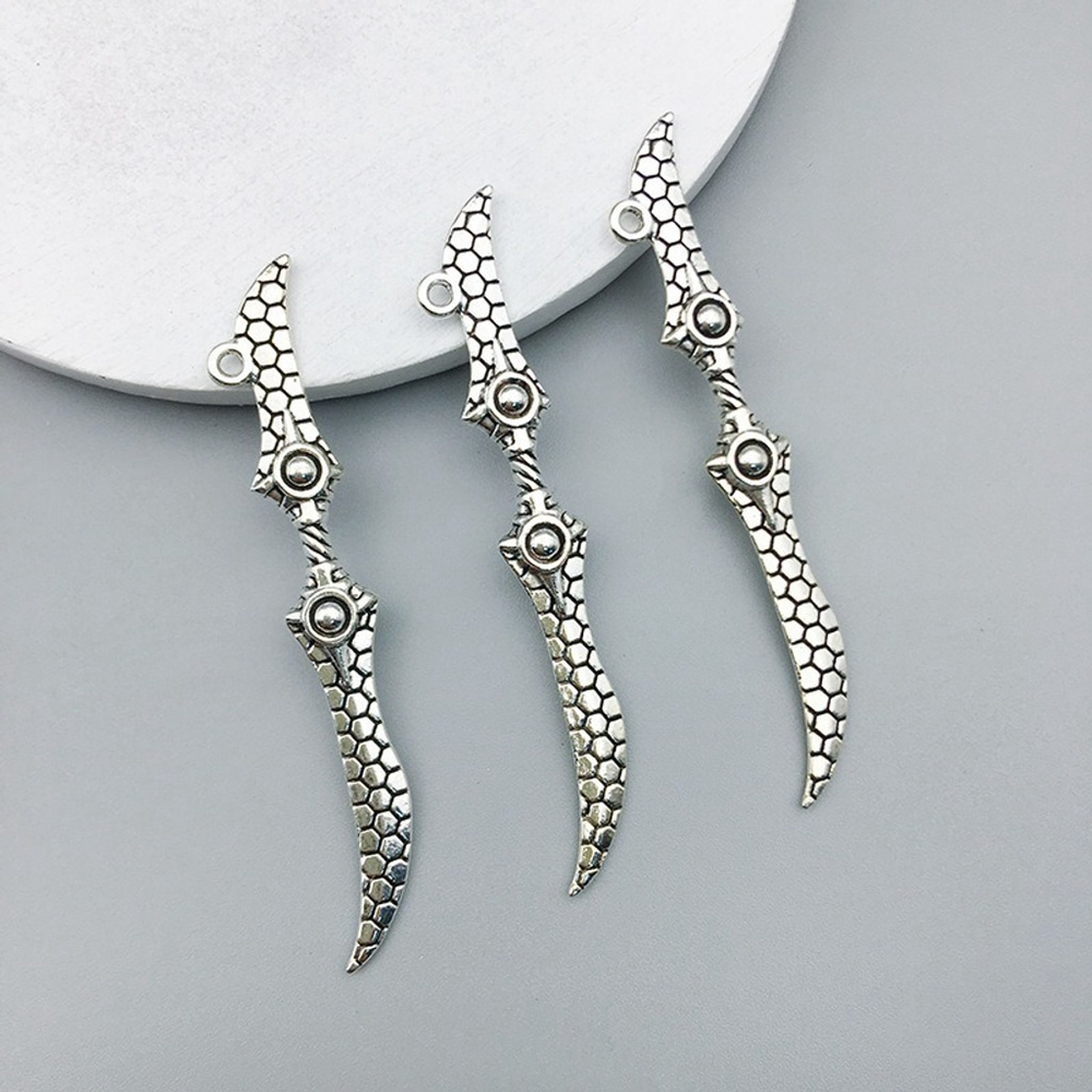 Serpent Fang Kukri Alloy Sword Pendant Charm for Jewelry, Crafts & Cosplay NWT